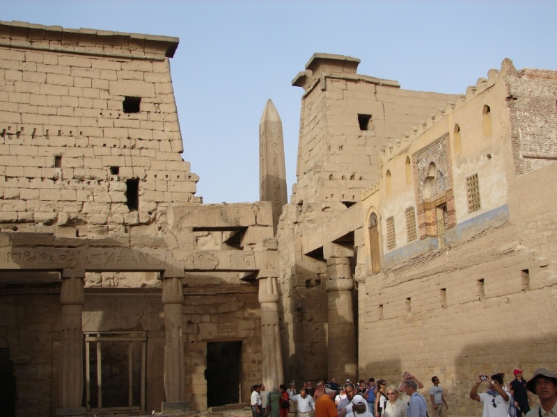 2008/03(March)/AroundTheWorld/Egypt/Luxor/800x600_Luxor.jpg