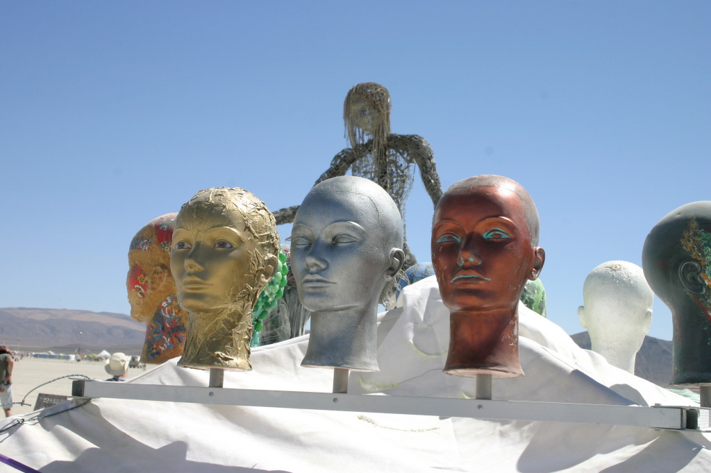 2005/BurningMan/1024x768_IMG_1787.JPG