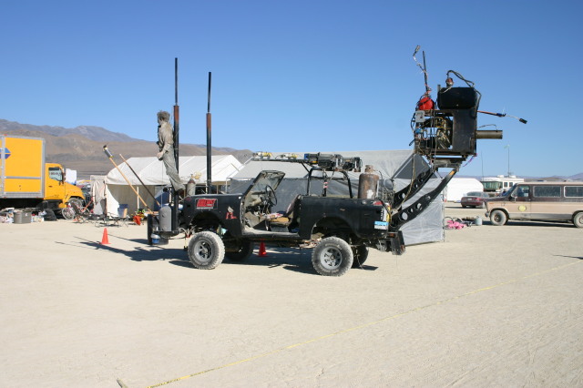 2005/BurningMan/640x480_IMG_1724.JPG