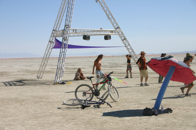 2005/BurningMan/640x480_IMG_1812.JPG
