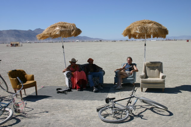 2005/BurningMan/640x480_IMG_1829.JPG