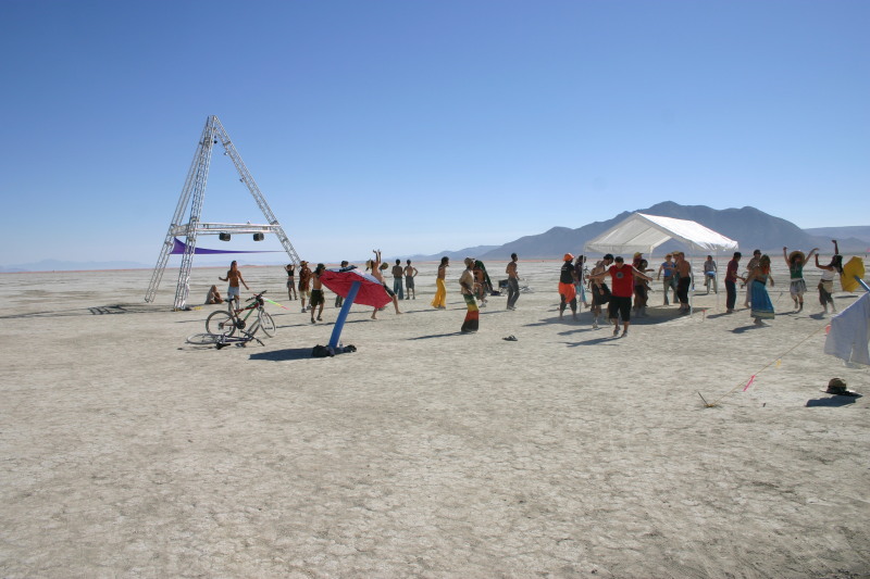 2005/BurningMan/800x600_IMG_1811.JPG