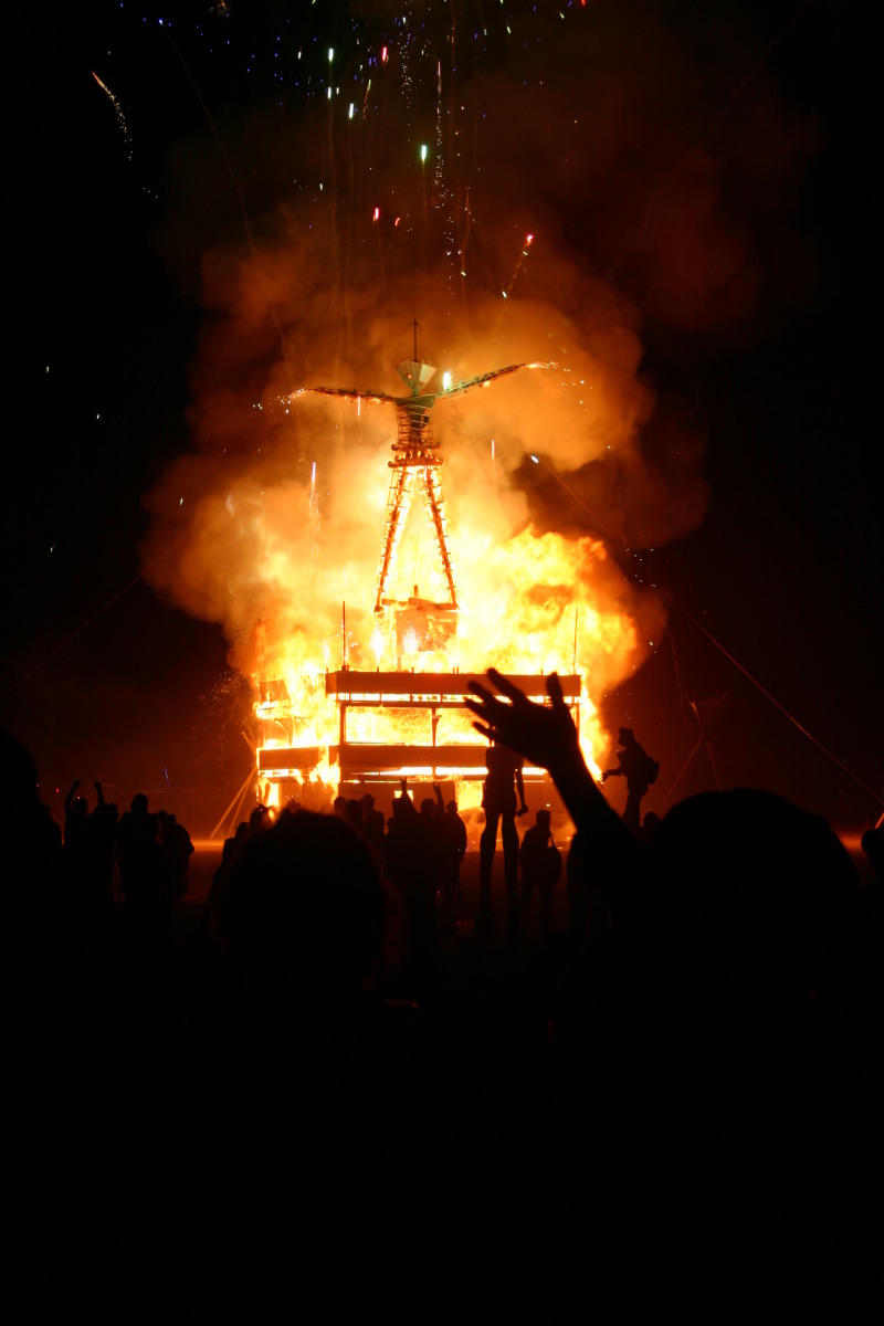 2005/BurningMan/800x600_IMG_1882.JPG