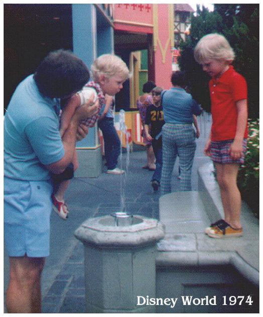 1974-03-disney.jpg