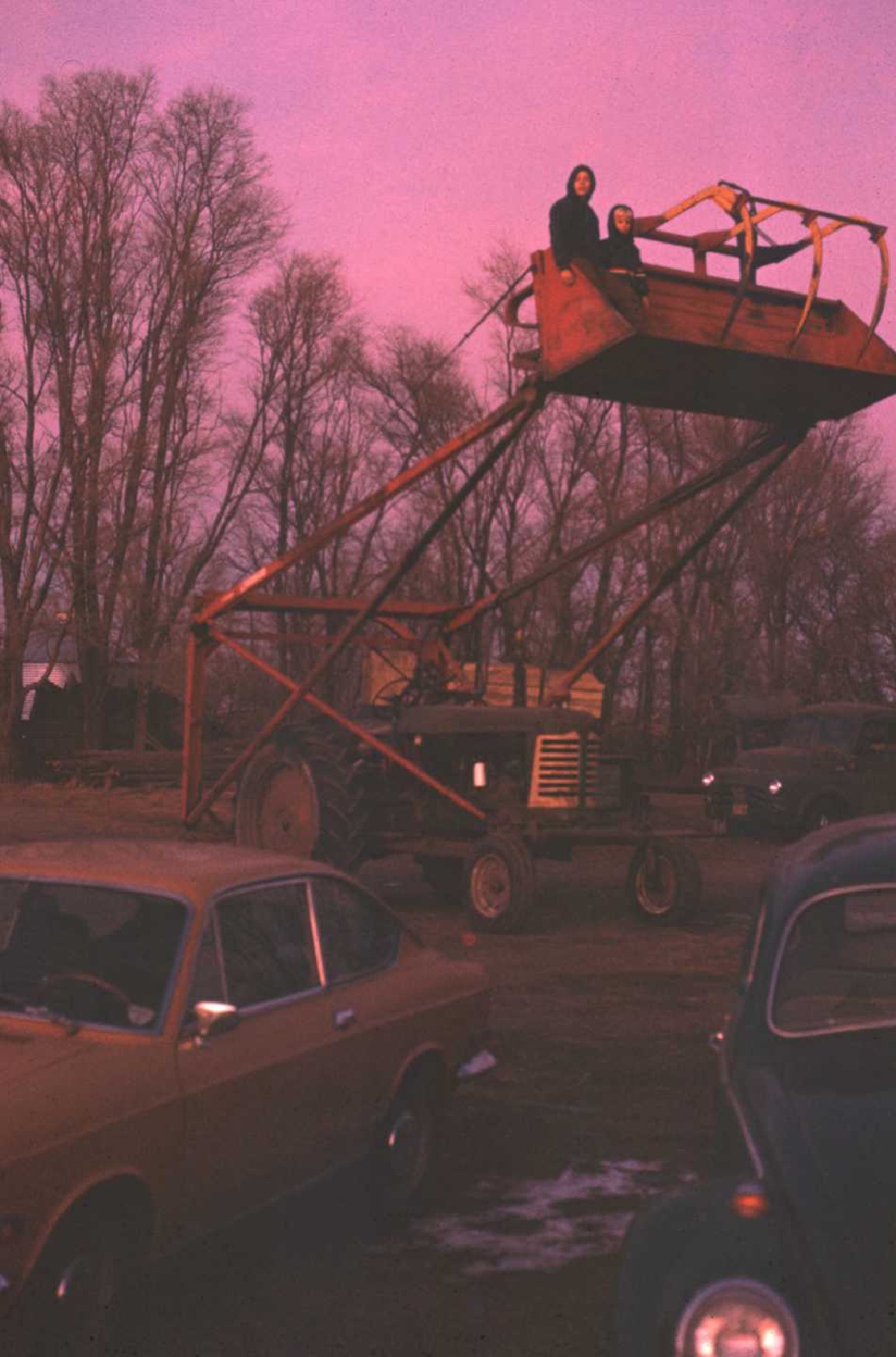 1974-12-Scott-Christmas-01.jpg