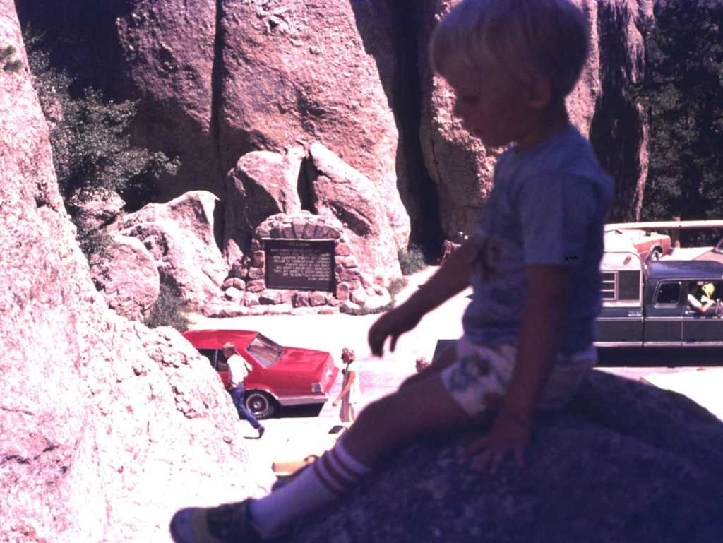 1979-08-07-BlackHills-Josh.jpg