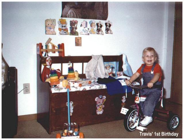 1971-08-T1stBirthday.jpg