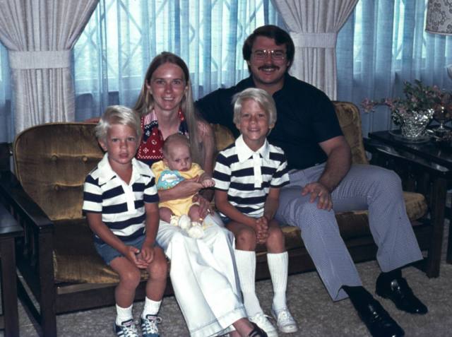 1970-1991-Jim-Janeen-first-20years/640x480_1976-06-07-Josh-2-months.JPG