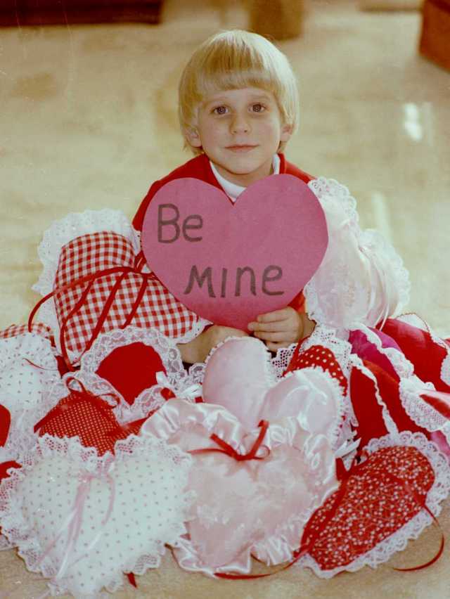 1970-1991-Jim-Janeen-first-20years/640x480_1982-02-3-VALENTINE-BOYS.jpg