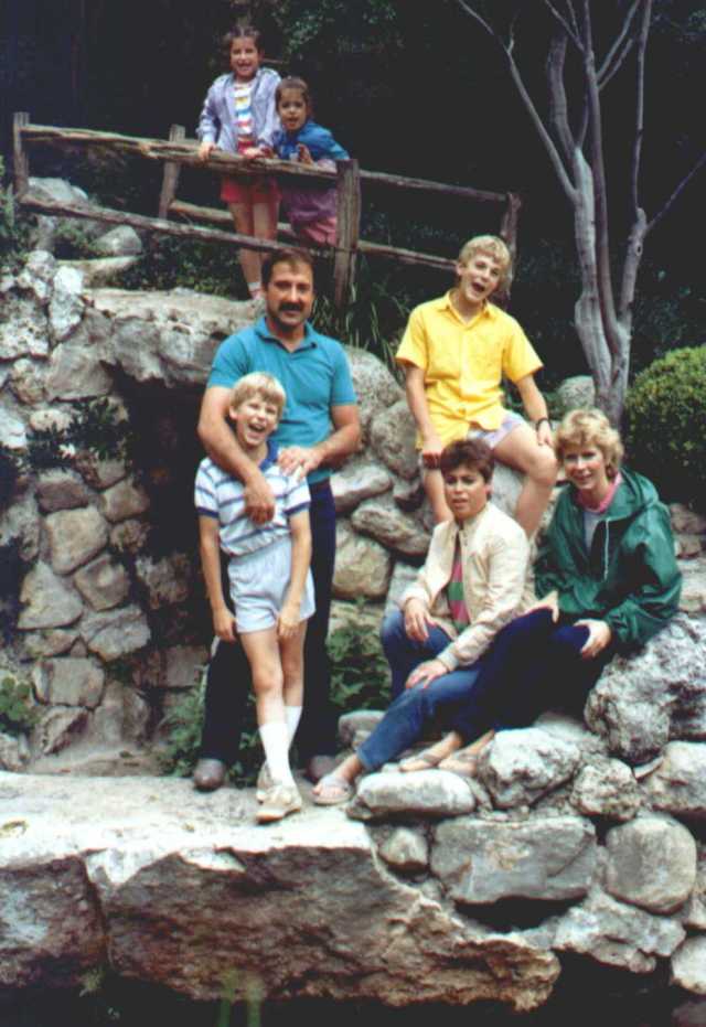 1986-05-Wieczoreks-Visit.jpg