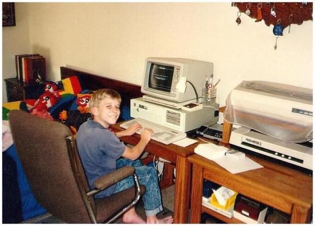 1970-1991-Jim-Janeen-first-20years/640x480_1986-Joshcomputer.jpg
