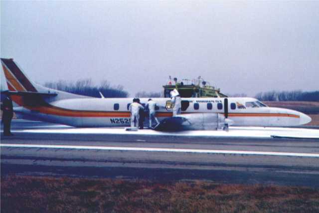 1989-12-29-belly-landing.jpg