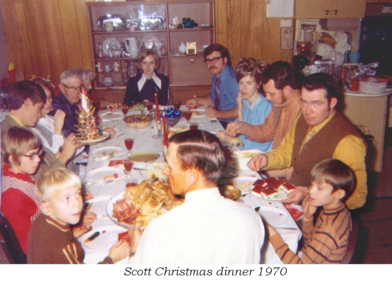 1970-12-Chrismas.jpg
