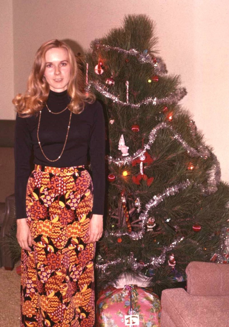 1974-12-Hildebrand-Christmas-02.jpg