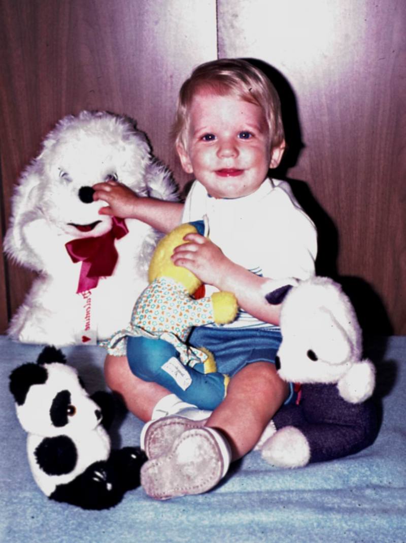1970-1991-Jim-Janeen-first-20years/800x600_1977-04-26-Josh-1st-Birthday-5.JPG