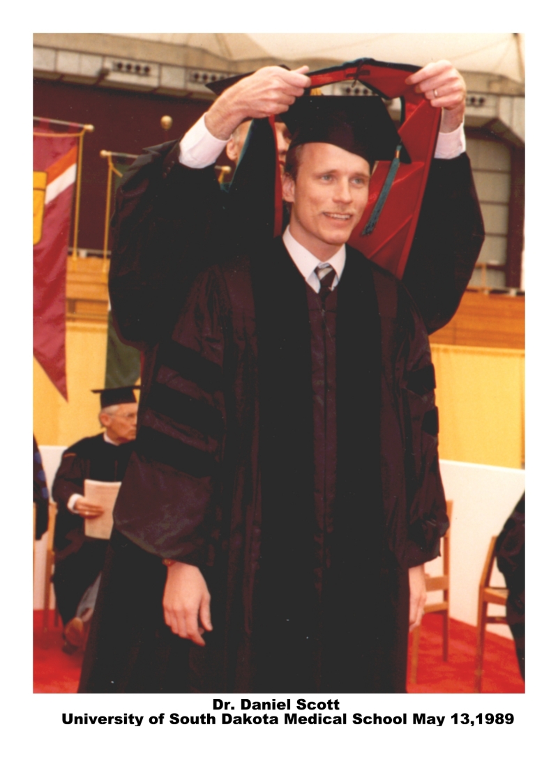 1989-05-13-Dan-Med-School-Graduation.JPG