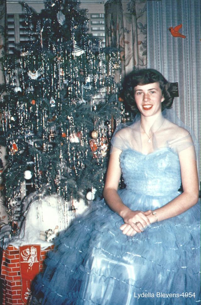 Janeen-Scott-Family-History/640x480_1954-12-Lydella.JPG