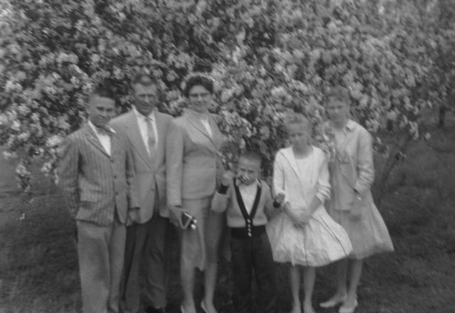 1958-05-Scotts.jpg