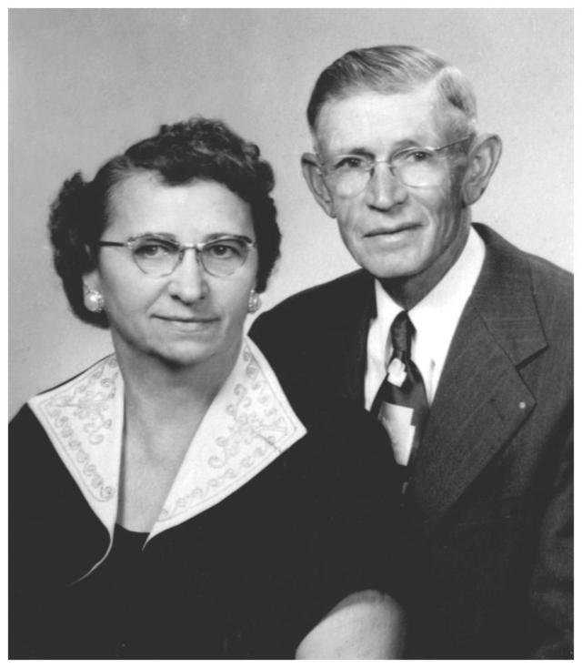 Janeen-Scott-Family-History/640x480_1960-Lukea-Clyde-Blevens.JPG