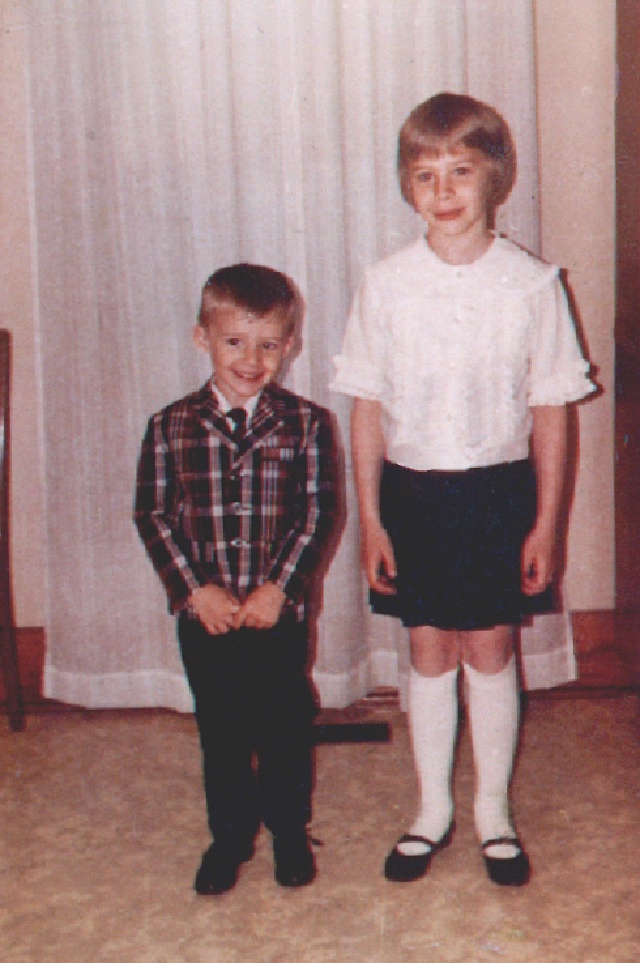 Janeen-Scott-Family-History/640x480_1967-Brian-Patti-Dodd.jpg