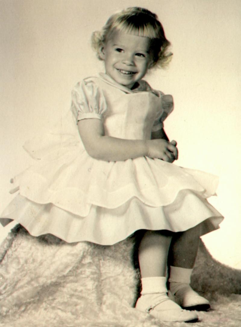 Janeen-Scott-Family-History/800x600_1960-Patti-Dodd.JPG