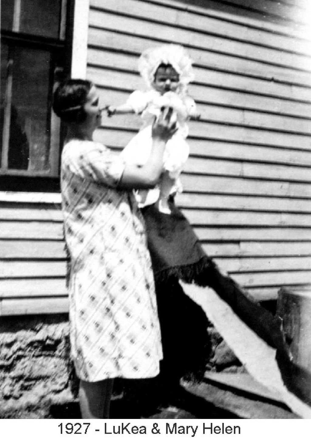 1927-BabyMaryHelen-Mother-Lukea.jpg