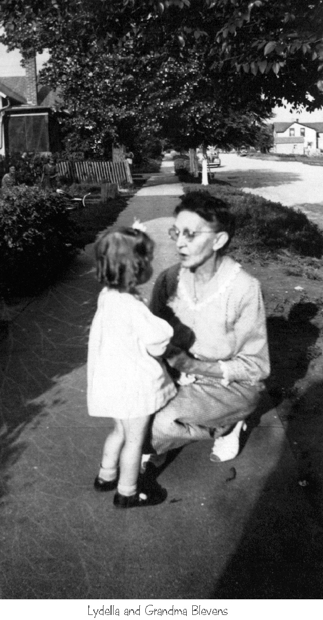 Janeen-Scott-Family-History/Mary-Helen-Blevens-Family-History/640x480_1942-Lydella-Grandma-Blevens.jpg