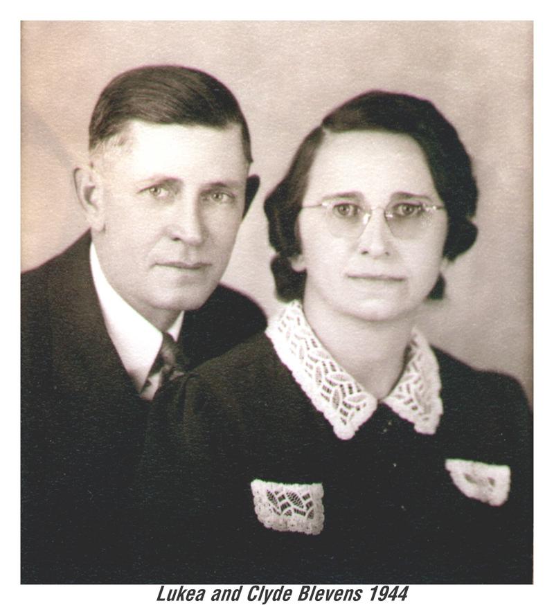 Janeen-Scott-Family-History/Mary-Helen-Blevens-Family-History/800x600_1944-05-Lukea-Clyde-Blevens.JPG