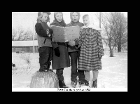 1958-12-Christmas-Card-Picture.jpg