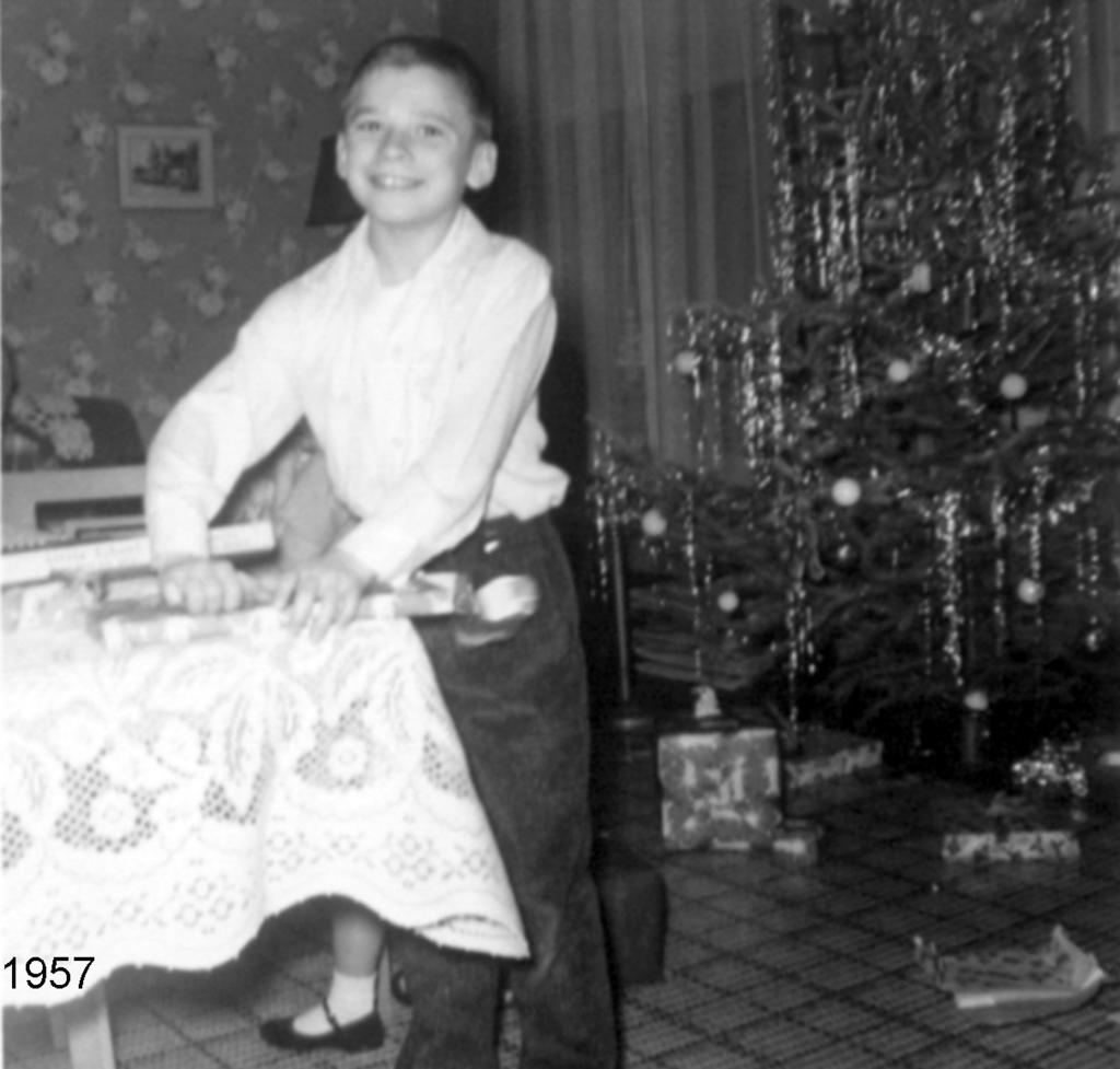 Jim-Hildebrand-Family-History/1024x768_1957-Jim-Christmas.jpg