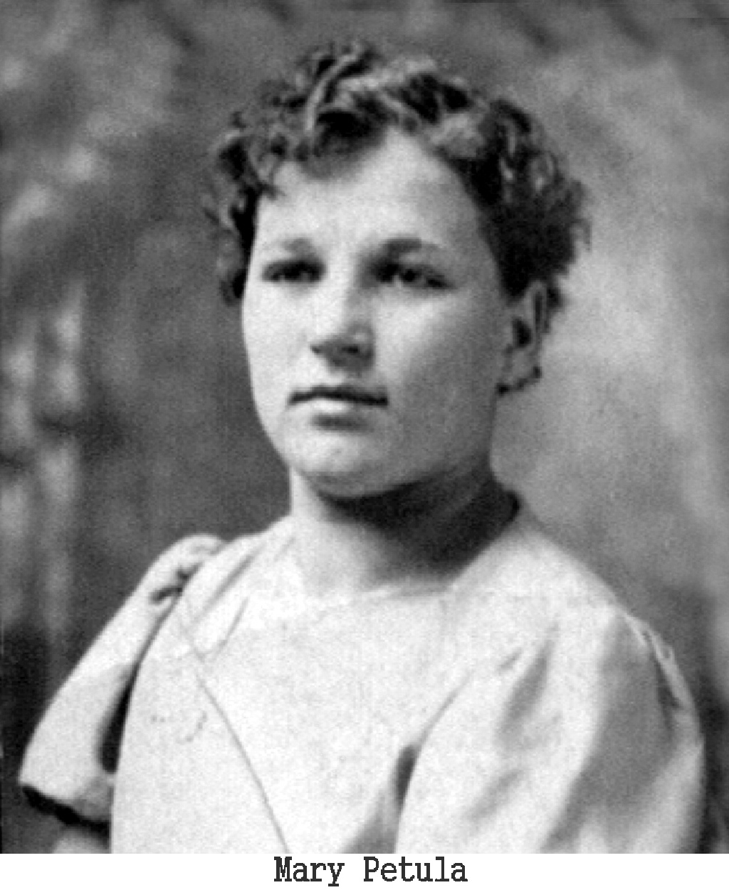 Jim-Hildebrand-Family-History/Mary-Petula-Family/1024x768_1935-01Mary-Petula-16.jpg