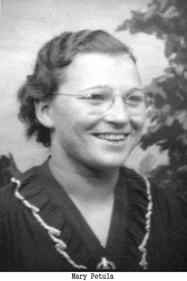 Jim-Hildebrand-Family-History/Mary-Petula-Family/640x480_1934-Mary-Petula-05.jpg