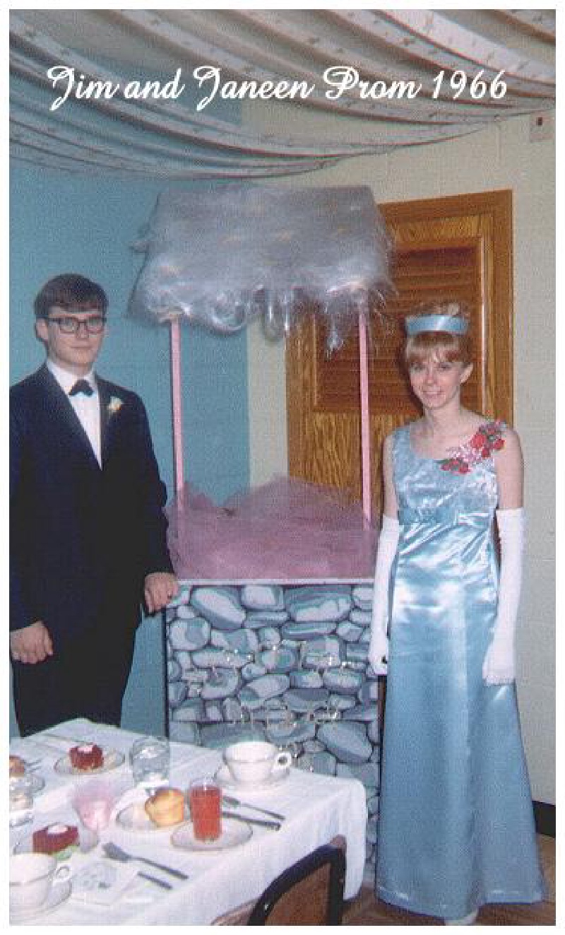 Jim-Janeen-Dating/800x600_1966-Prom.jpg