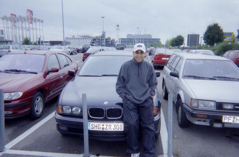 Danny_in_front_of_BMW_stationwagon.jpg
