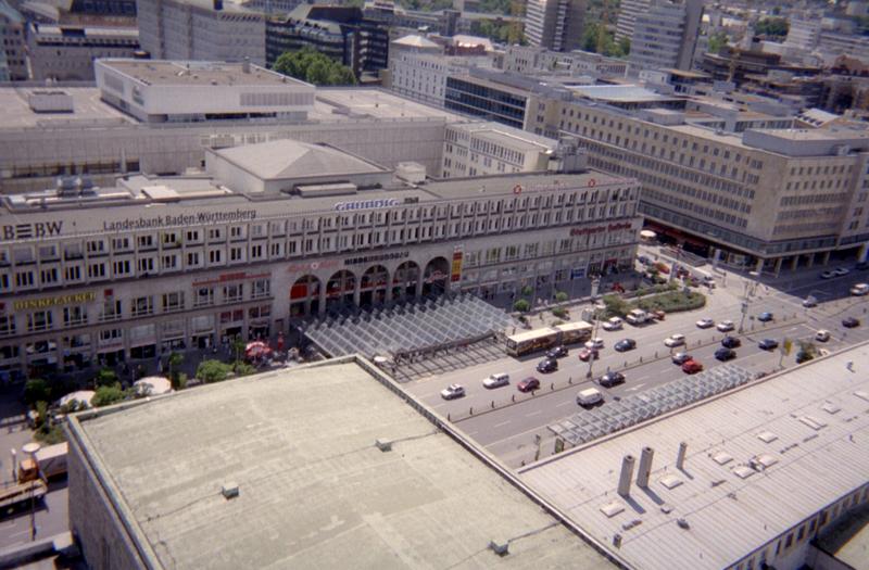2000/07(July)/Germany-Trip/800x600_Downtown_shops.jpg