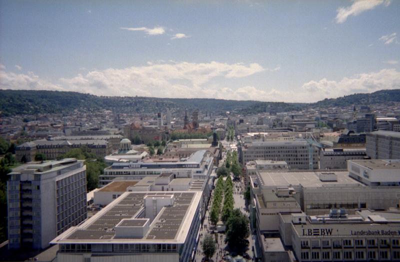 View_from_top_of_Mercedes_tower_at_downtown_walkway.jpg