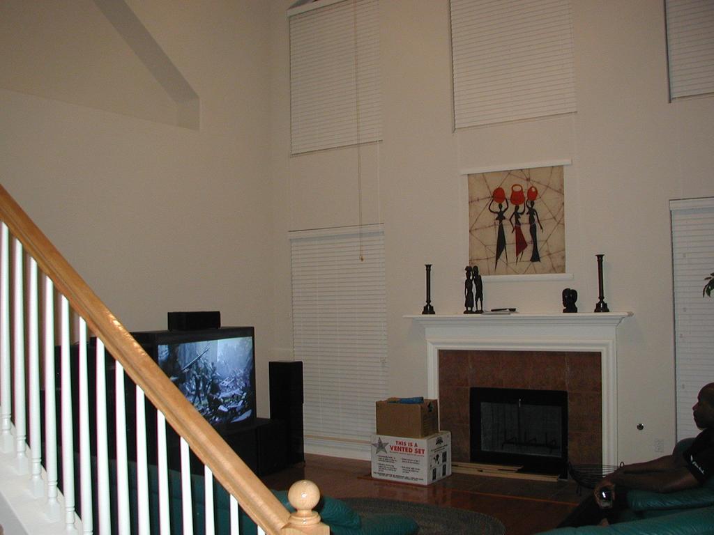 Leos-living-room.jpg