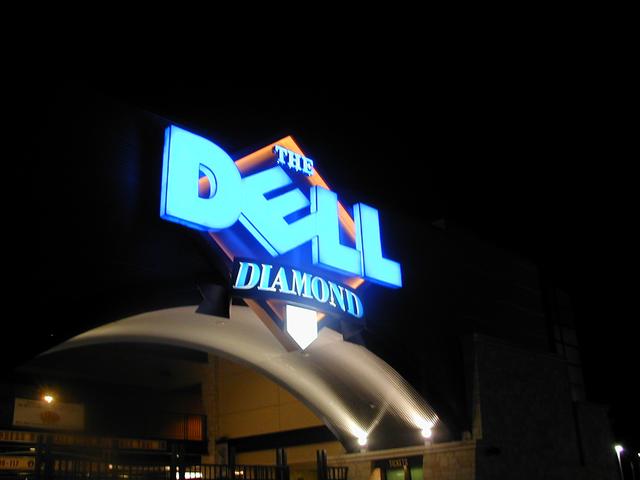 2001/05(May)/Express-Game/640x480_dell-diamond.jpg