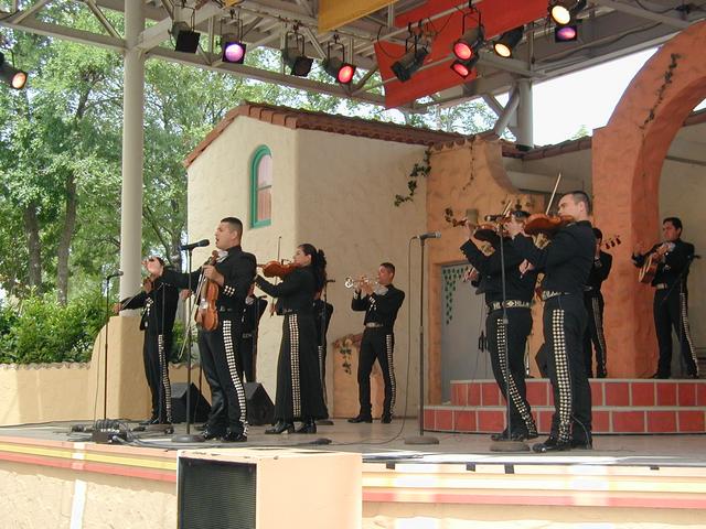 2001/06(June)/Fiesta-Texas/640x480_P6300051.JPG