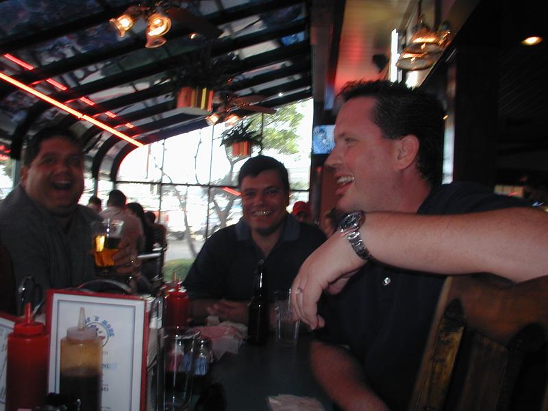 2001/06(June)/Noes-Party/800x600_P6300075.JPG