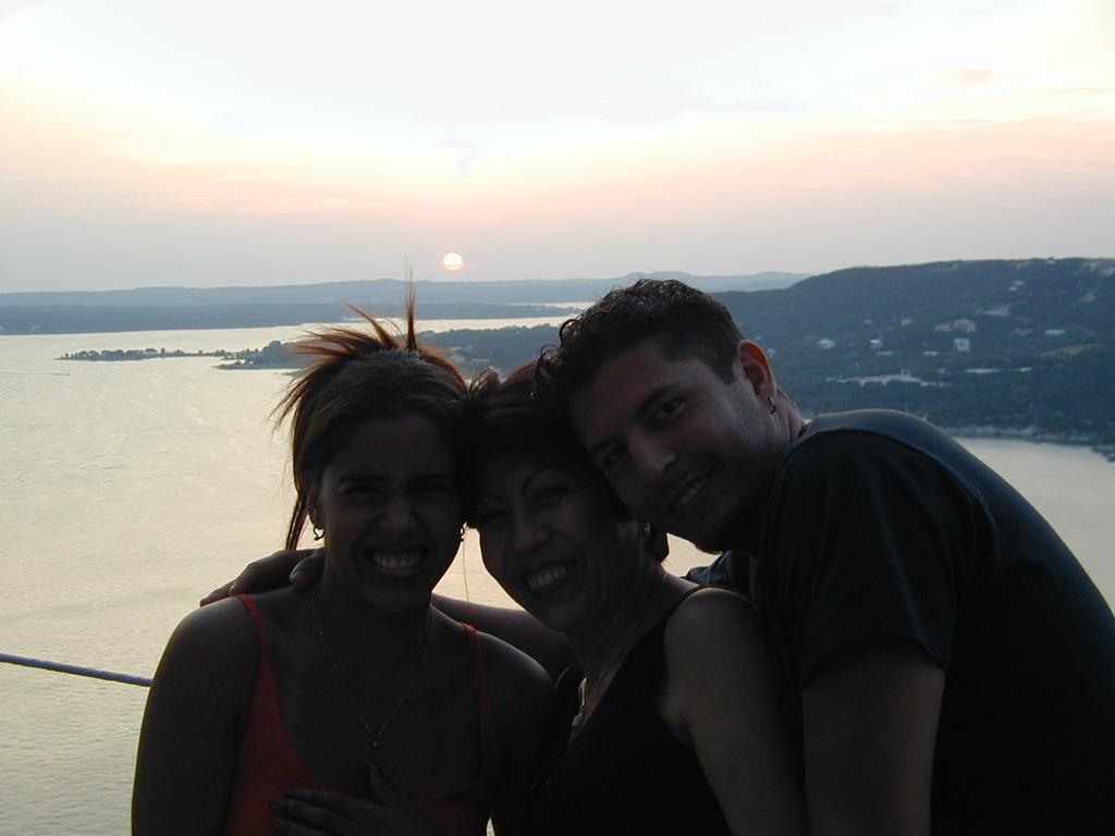 2001/06(June)/The-Oasis/1024x768_P6170098.JPG
