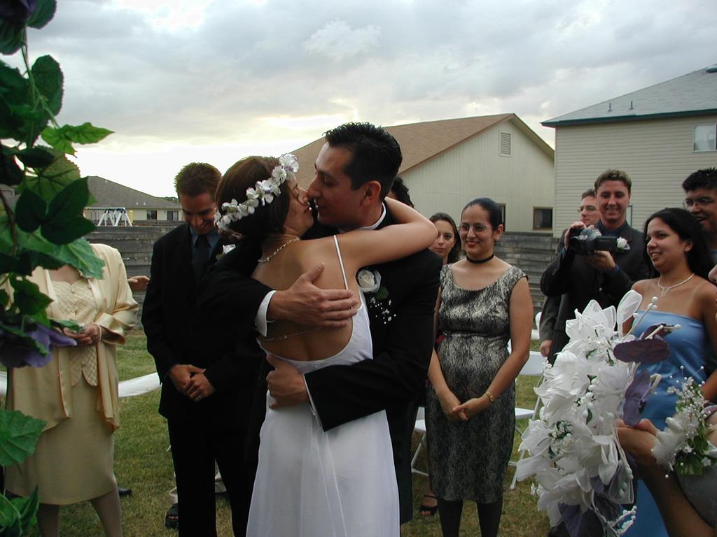 2001/07(July)/Noes-Wedding/1024x768_P7020076.JPG
