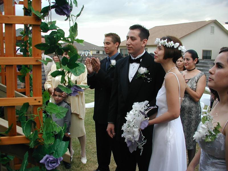 2001/07(July)/Noes-Wedding/800x600_P7020069.JPG