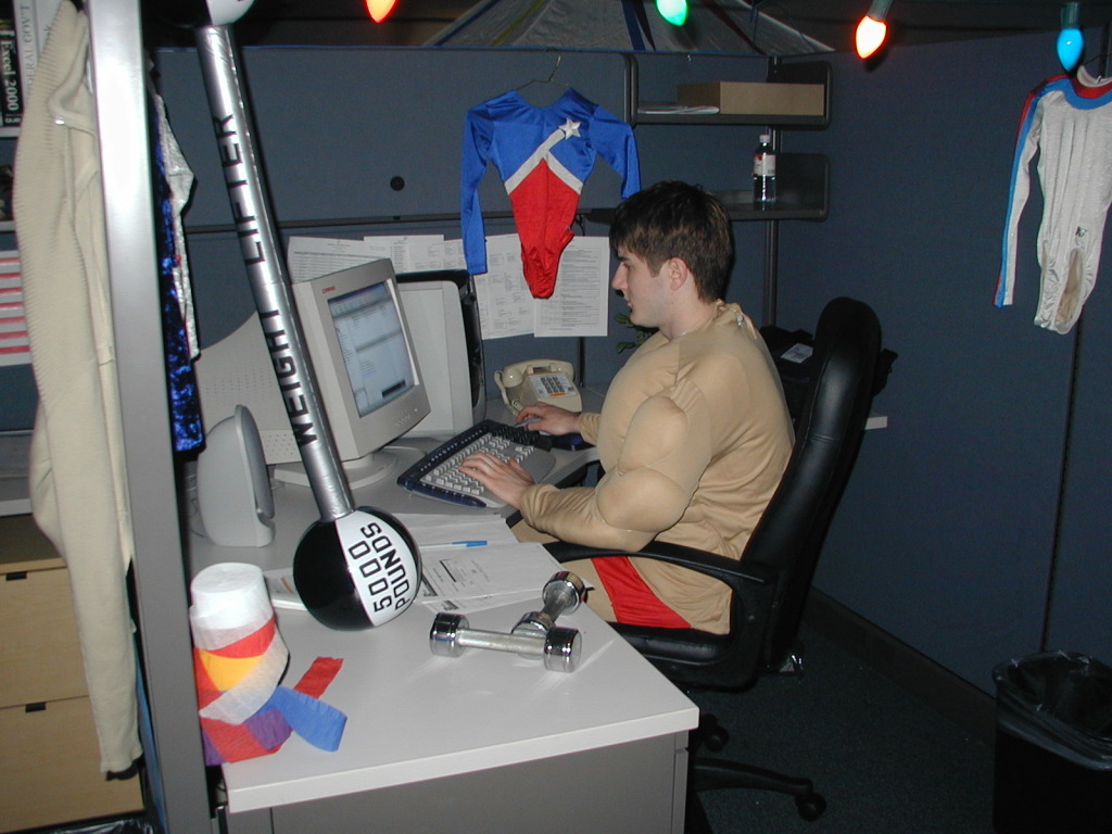 2001/10(October)/Halloween/1024x768_PA300021.JPG