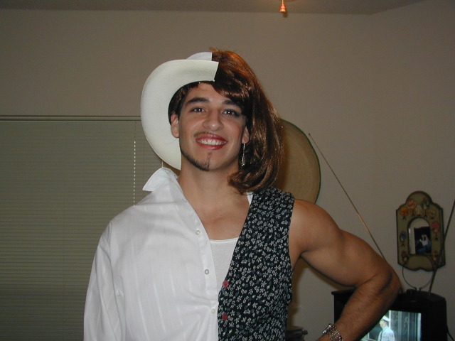 2001/10(October)/Halloween/640x480_PA300004.JPG