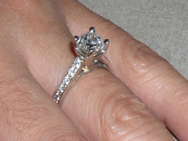 2002/12(December)/Christmas-Proposal/640x480_PC250003.JPG