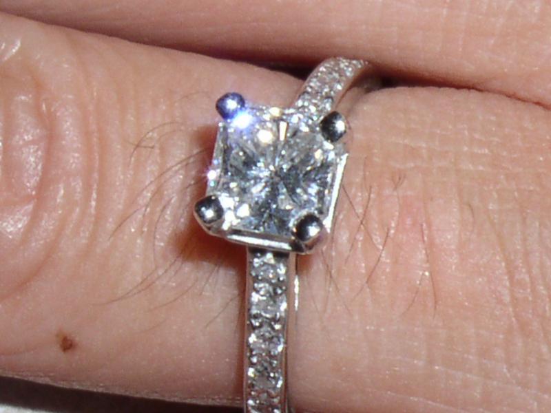 2002/12(December)/Christmas-Proposal/800x600_PC250004.JPG