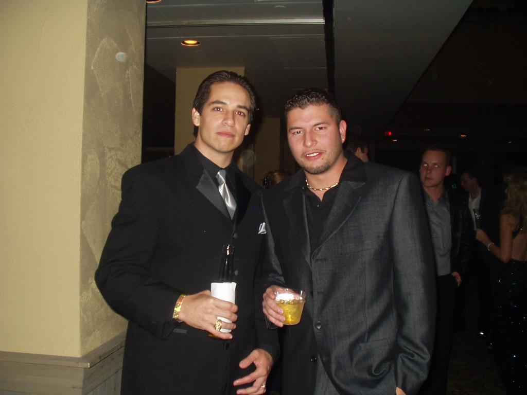 2002/12(December)/New-Years-Eve-Gala/1024x768_PC310021.JPG