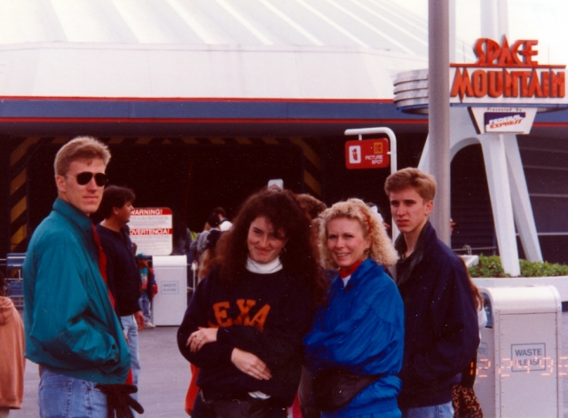 1993-12-24-Disney-World-05.jpg