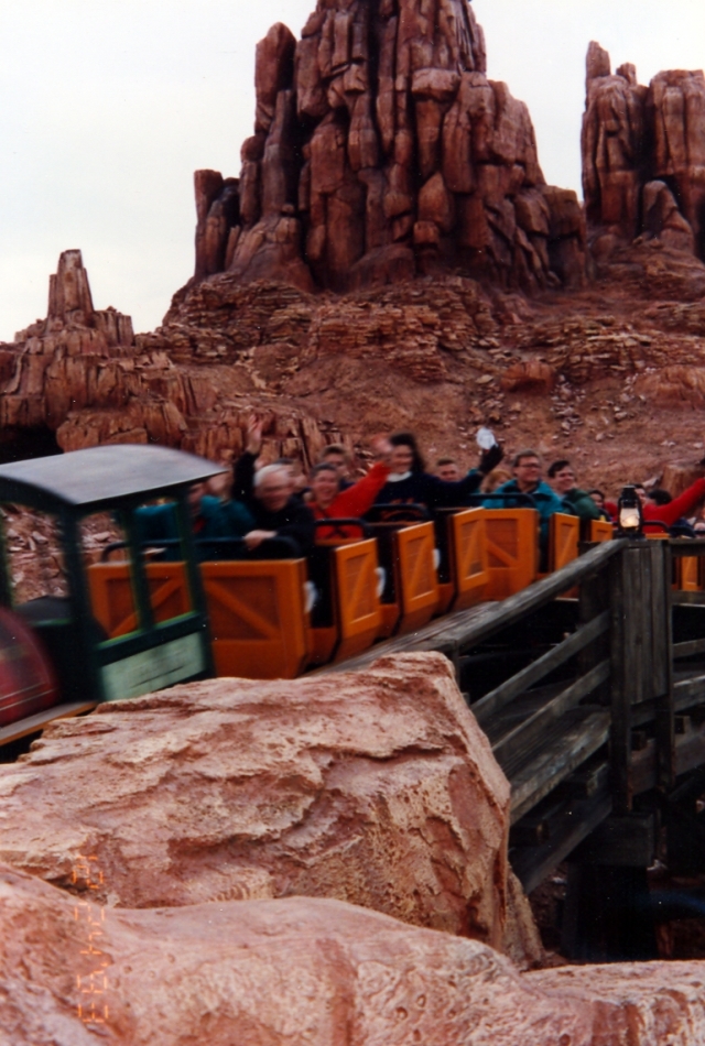 1993-12-24-Disney-World-06.jpg